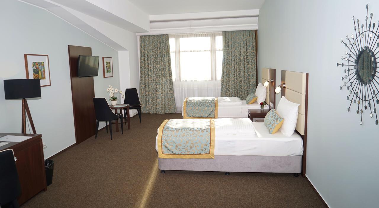 Hotel Class Hamburg Bagian luar foto